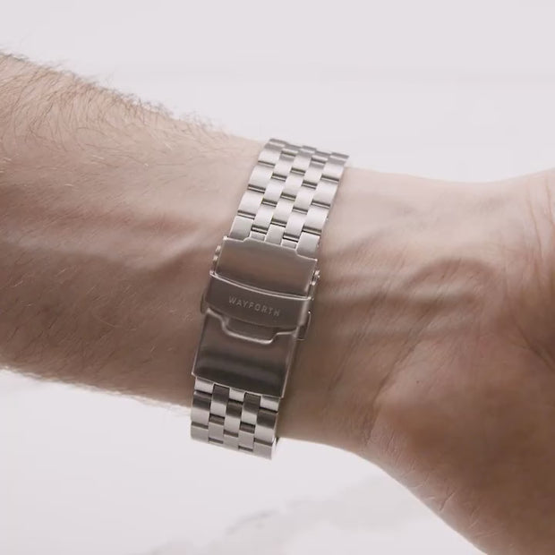 Wayforth Voyager Ref. V1.01 – Wayforth Watches
